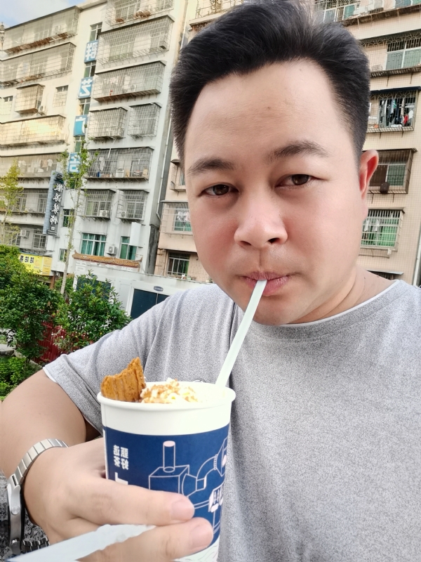 K金o的第一张照片--怀化蓝颜知己交友网