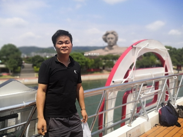 龙的传人的第一张照片--怀化蓝颜知己交友网